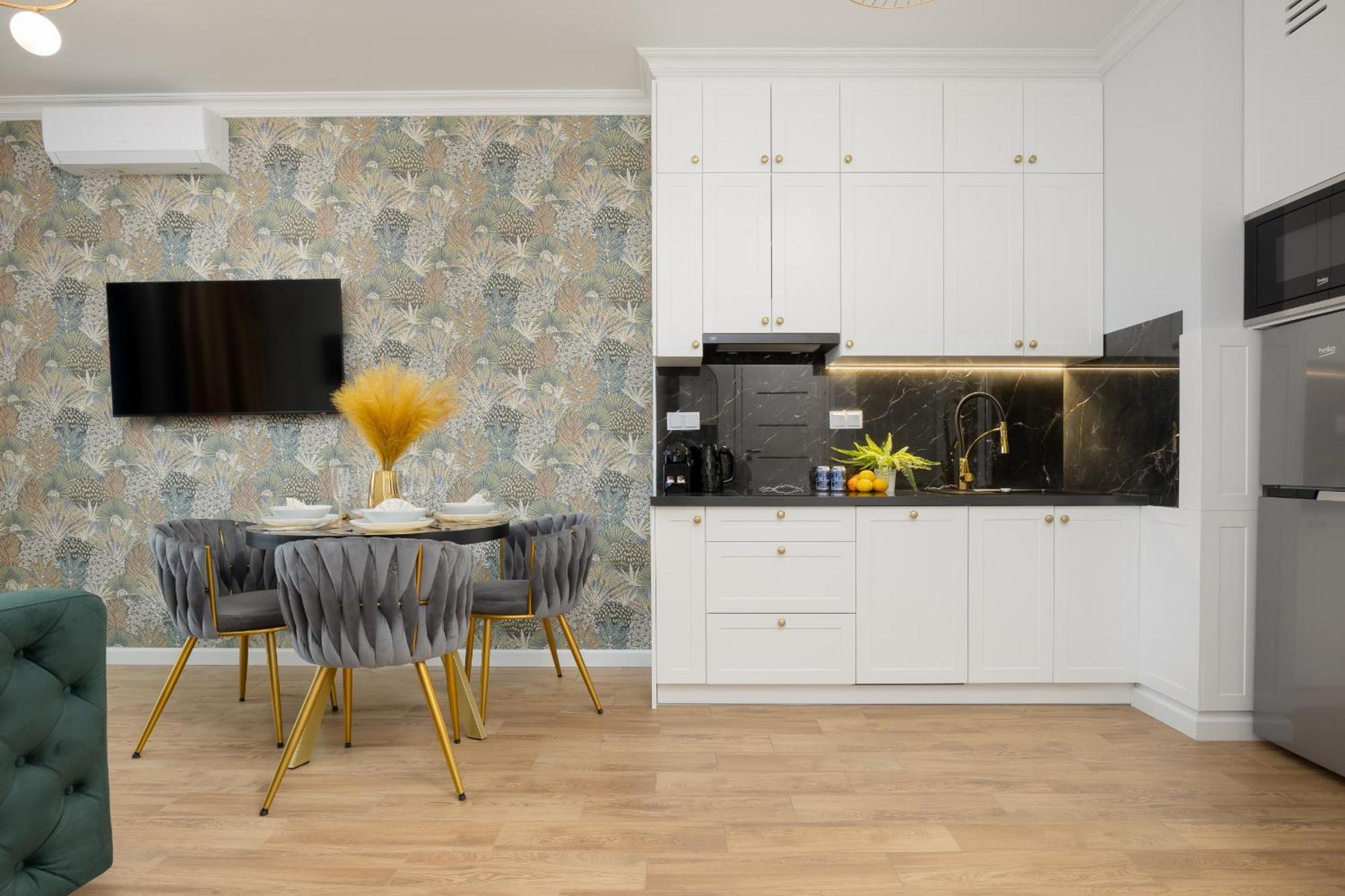 Elegant Near Rondo Onz By Renters Prestige * Varsovia