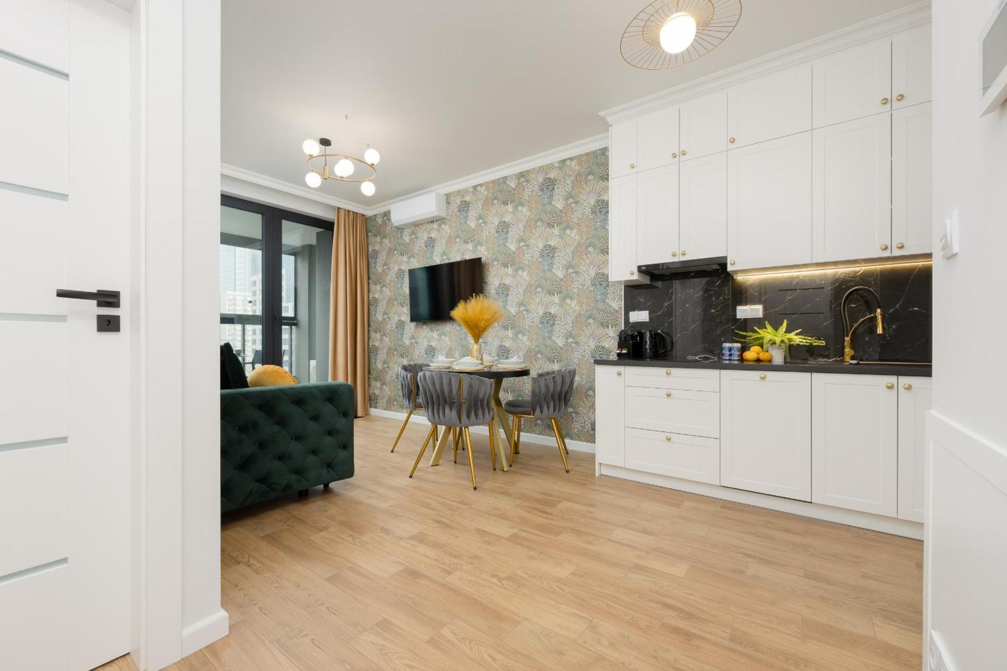 Elegant Near Rondo Onz By Renters Prestige * Varsovia